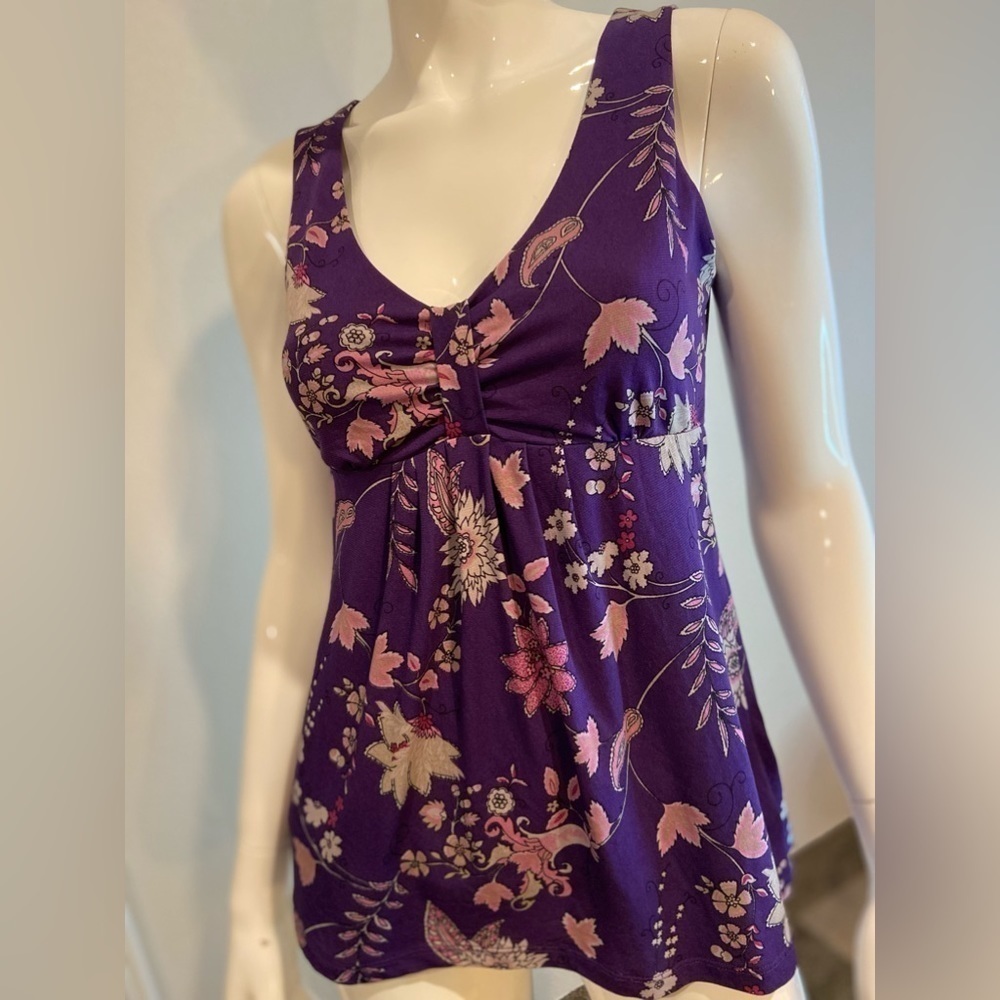 Ann Taylor~NWOT~V-Neck Floral Empire Waist Top~Sleeveless~Fully Lined~Size S